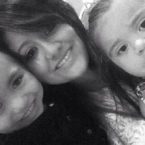 Meet your Posher, Yadi